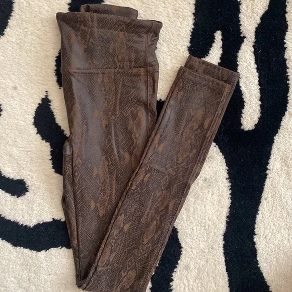 Spanx faux snake print leggings - Picture 3 of 3